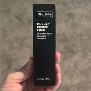 Black D-E-J Daily Boosting Serum
